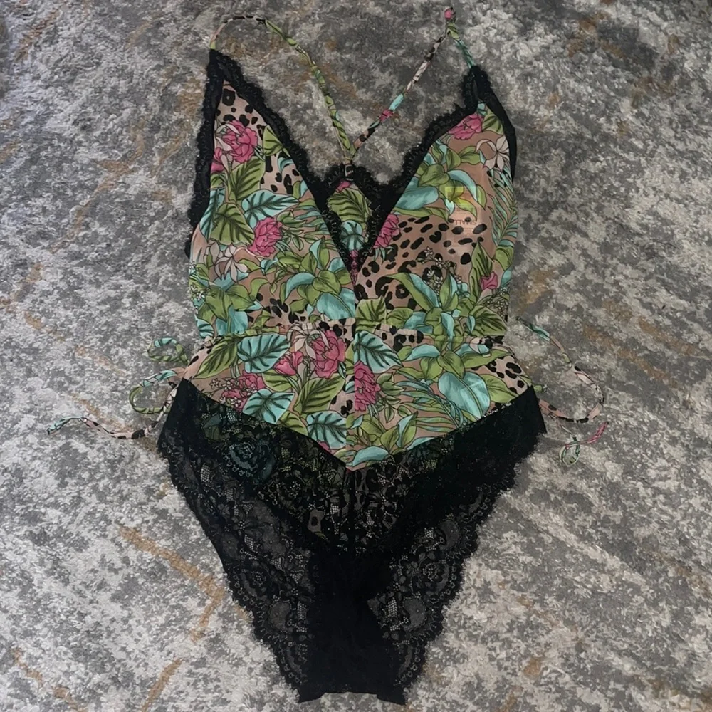 🟢 INC Tropical Jungle leopard bodysuit size Small - Picture 2 of 8